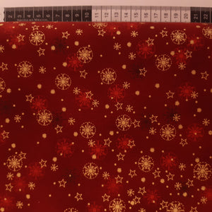 Patchwork stof jul, rød meleret med guld stjerner, sne krystaller og guld drys