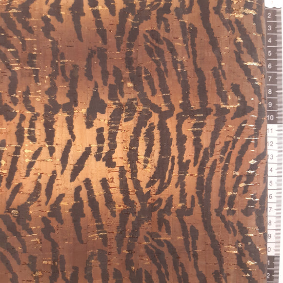 Kork stof 60 cm bred natur og  guld plamager tigerskinds mønster