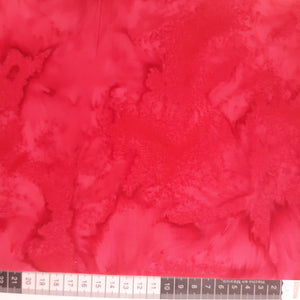 Patchwork stof, rød lidt pink meleret, tone i tone farve 208 flot effekt til bund stof