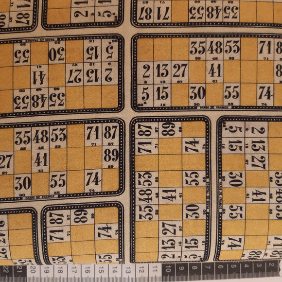 Patchwork stof gule og råhvide tal, bingo banko plader.