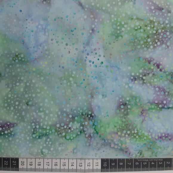 Patchwork stof, grøn lilla blå meleret med små uens prikker, dots.