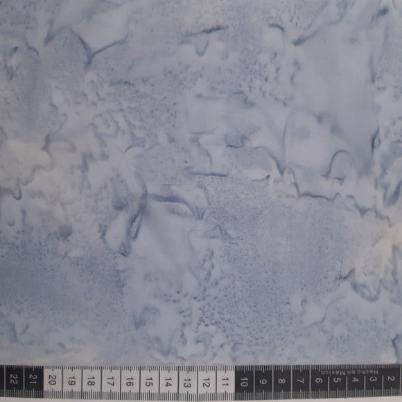 Patchwork stof, støvet lys blå meleret tone i tone. farve 508.