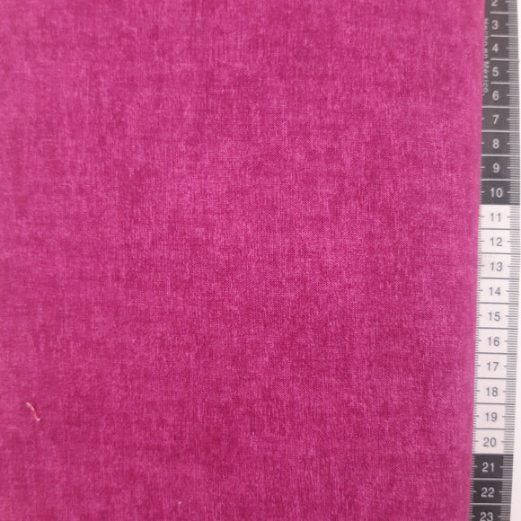 Patchwork stof, mørk pink meleret tone i tone. farve 519