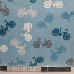 Patchwork stof blå bund med cykler