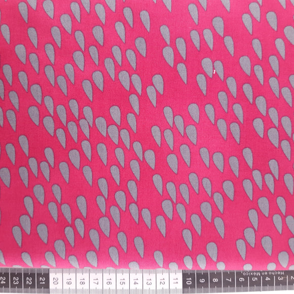 Patchwork stof, pink bund med grå regndråber