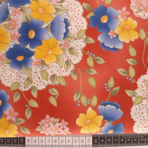 Patchwork stof, gammelrosa med store rosetter af blomster