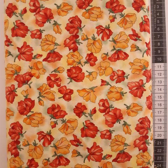 Patchwork stof, gul med orange og røde blomster