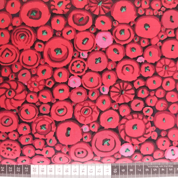 Patchwork stof, rosetter i rød grøn og pink stor mønstret