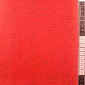 Patchwork stof, støvet rød med mini streger, prikker og svirvler 302-007