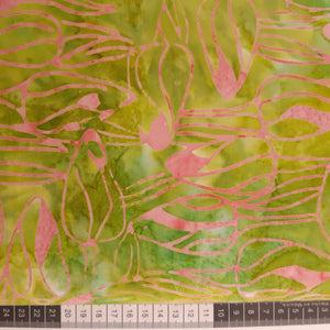 Patchwork stof, varm grøn meleret med pink streg mønster.