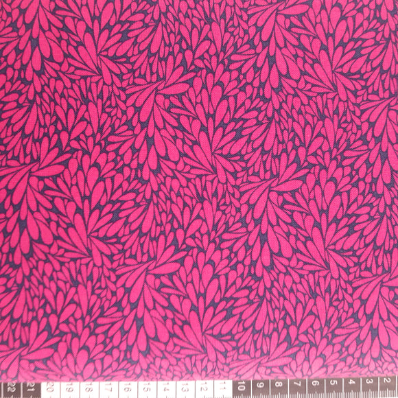 Patchwork stof, pink med ovale blade der giver et flot mønster