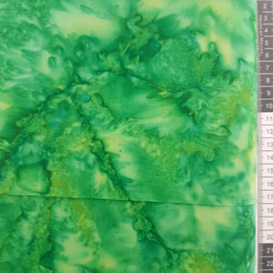 Patchwork stof, klar grøn meleret, tone i tone farve 315 flot effekt til bund stof