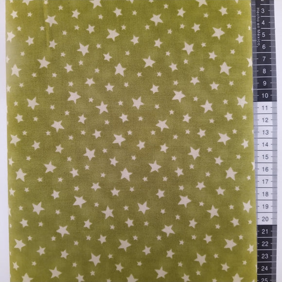 Patchwork stof, med lyse grøn army bund med små råhvide stjerner