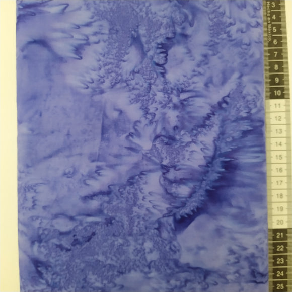 Patchwork stof, blå lilla meleret tone i tone. Flot effekt som bund stof