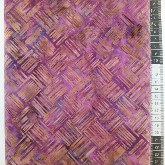 Patchwork stof, lilla meleret bund med brune streger. Mønstret ligner et gammelt trægulv.