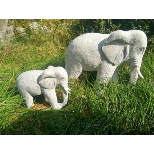 Elefant i grå granit L 30 cm 20 kg.